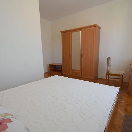 Appartamento Jelka 5 By Interhome Njivice